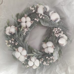 Decorative cottonsead wreath